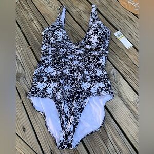 Anne Cole swimwear 14 Floral Black and White Swimsuit lined built in bra